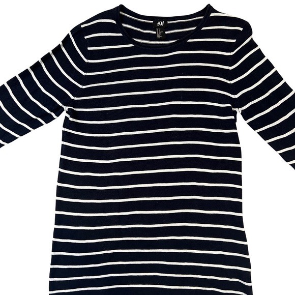 H&M Striped Crewneck Knit Sweater Navy Blue White Small S - Picture 9 of 12